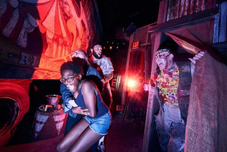 Are Costumes Allowed At Halloween Horror Nights